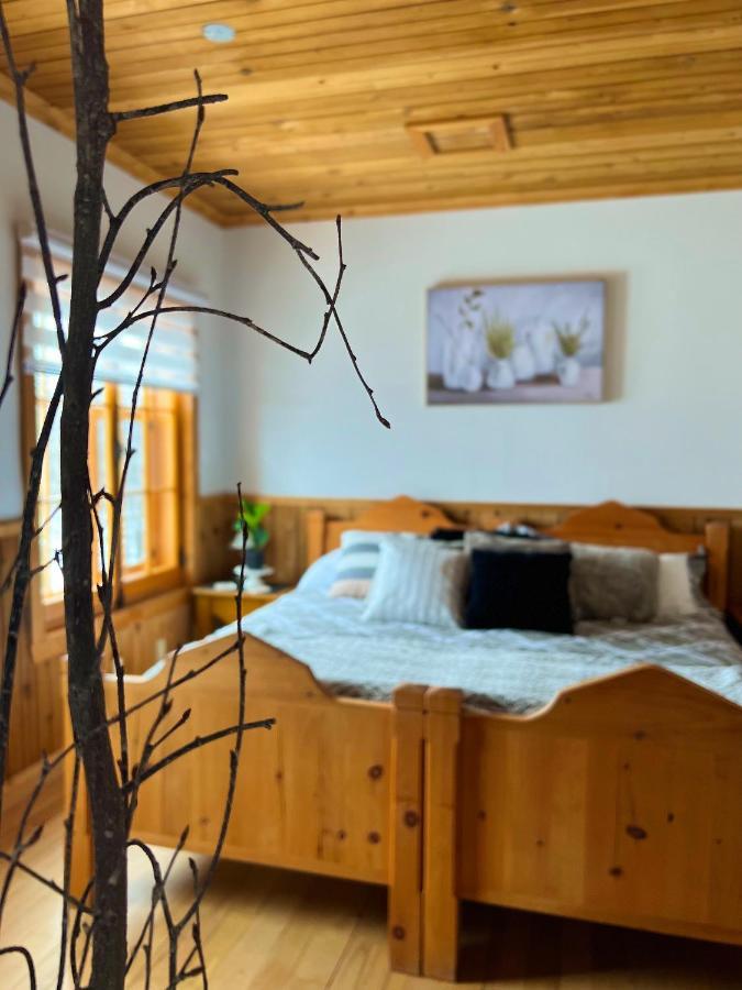 Auberge Au Poste De Traite Sainte-Famille Экстерьер фото
