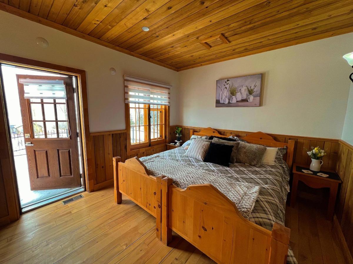 Auberge Au Poste De Traite Sainte-Famille Экстерьер фото