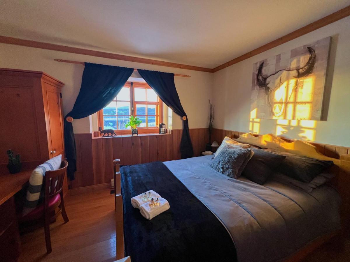 Auberge Au Poste De Traite Sainte-Famille Экстерьер фото