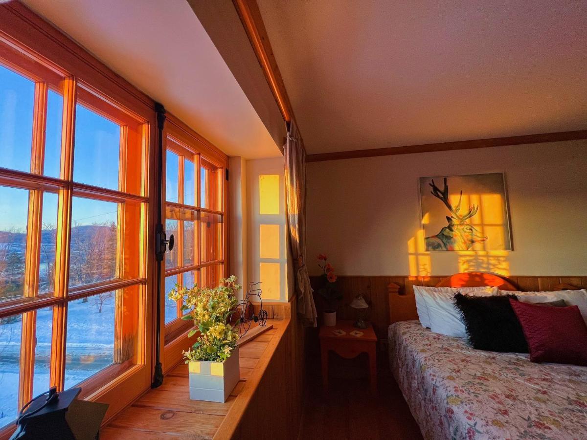 Auberge Au Poste De Traite Sainte-Famille Экстерьер фото