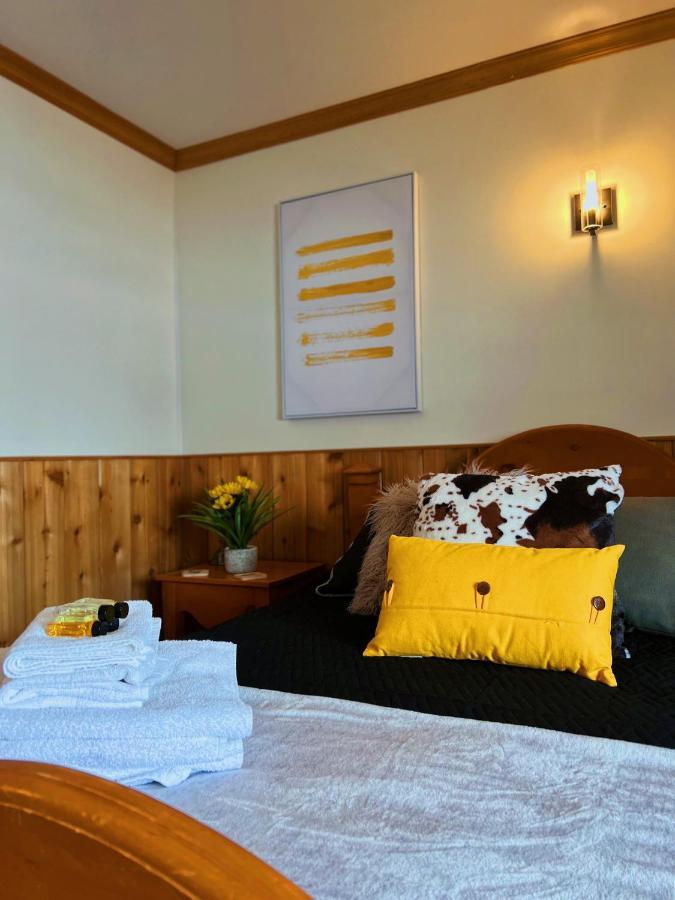 Auberge Au Poste De Traite Sainte-Famille Экстерьер фото