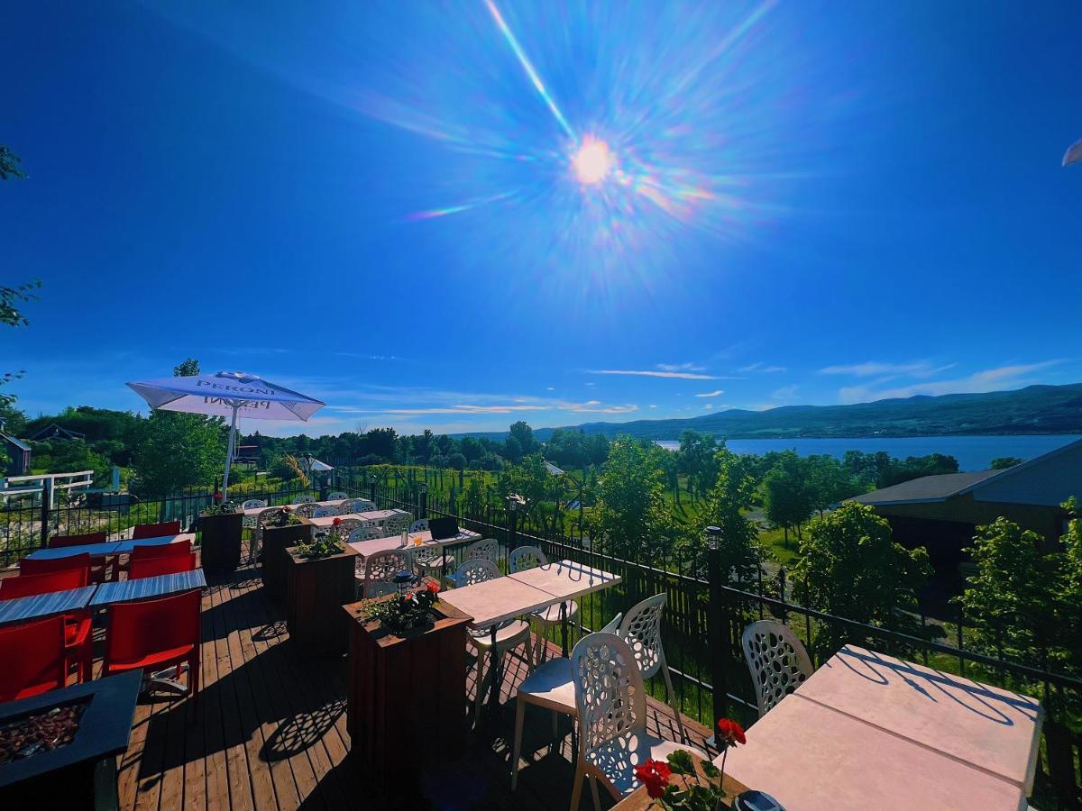 Auberge Au Poste De Traite Sainte-Famille Экстерьер фото